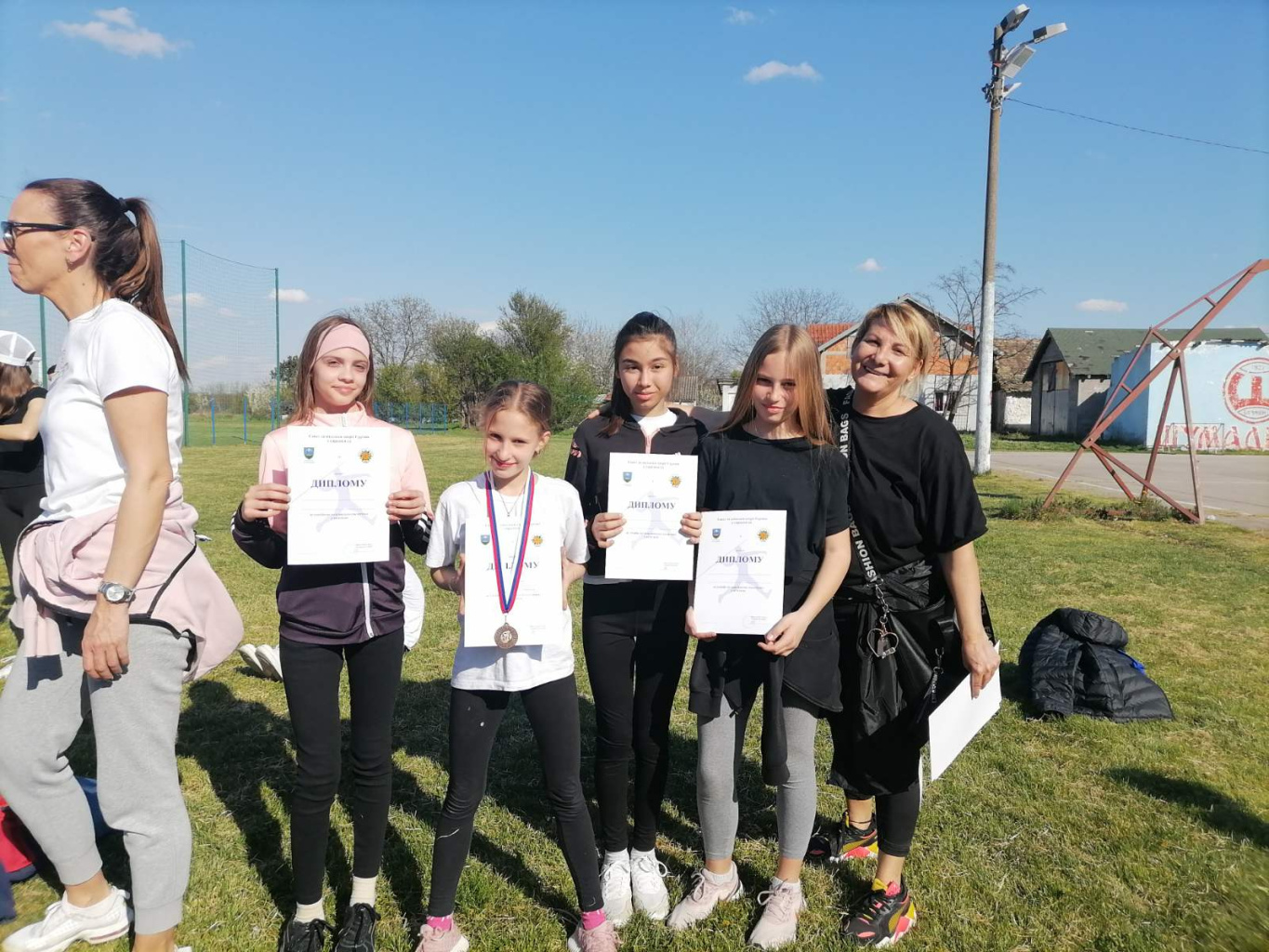 IMG-37efe07148d86be32b6e6c3b2de9f083-V.jpg IMG-37efe07148d86be32b6e6c3b2de9f083-V.jpg